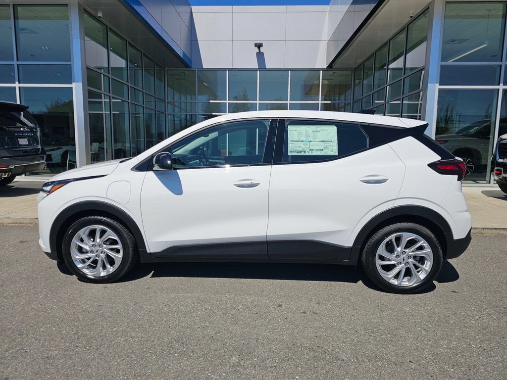New 2027 Chevrolet Bolt LT w/ Comfort Package FWD image 4