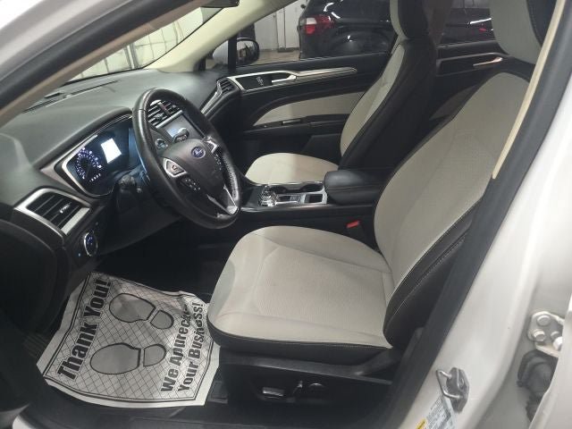 Certified 2019 Ford Fusion SE w/ Equipment Group 151A AWD/4WD image 12