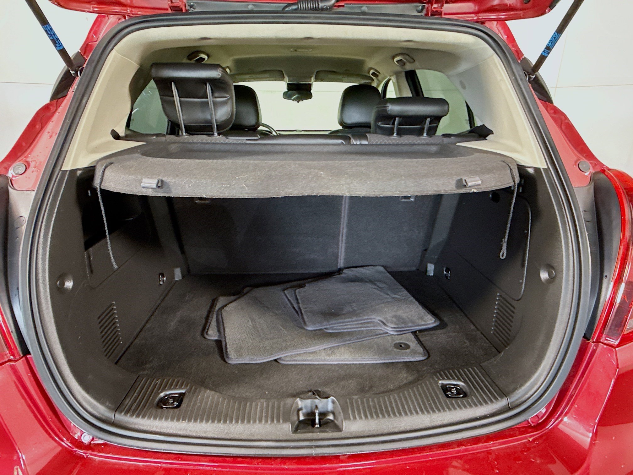 Used 2020 Buick Encore Sport Touring w/ Safety Package image 35