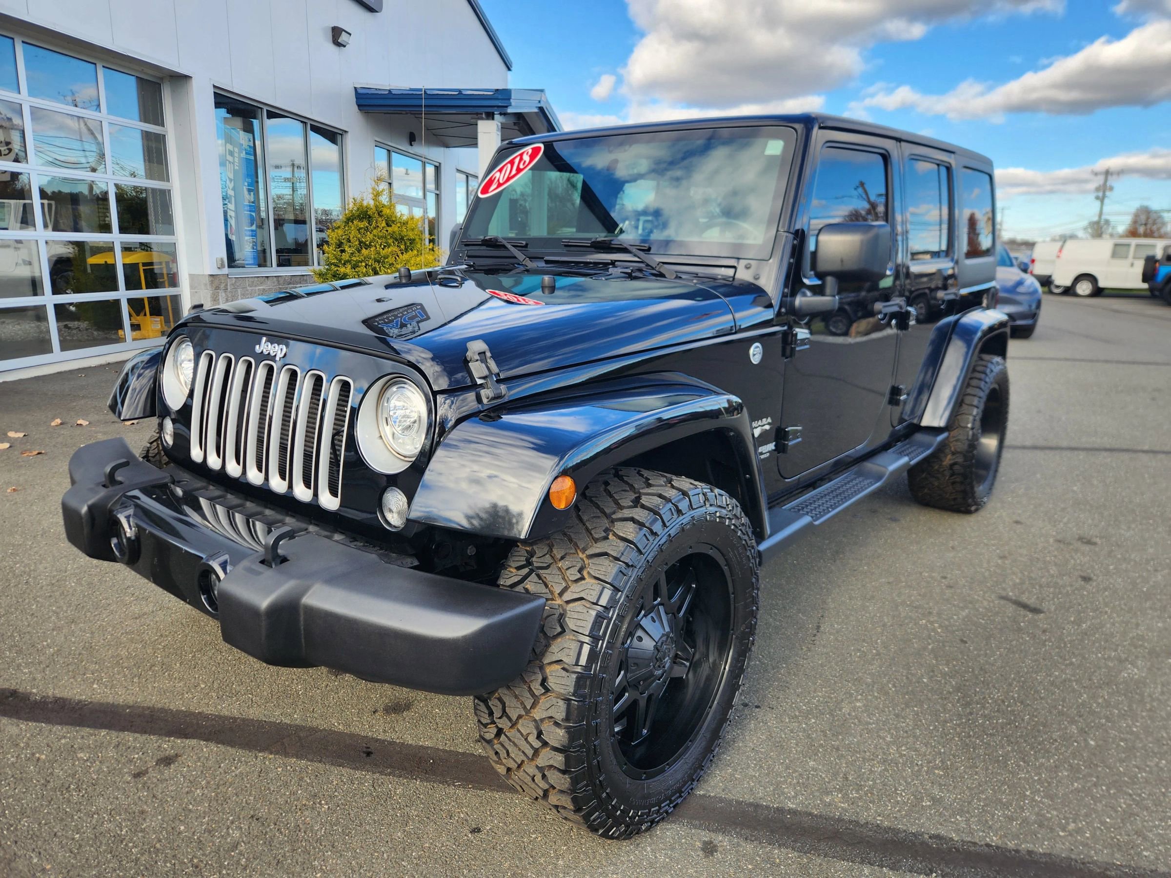Used 2018 Jeep Wrangler Unlimited Sahara image 5