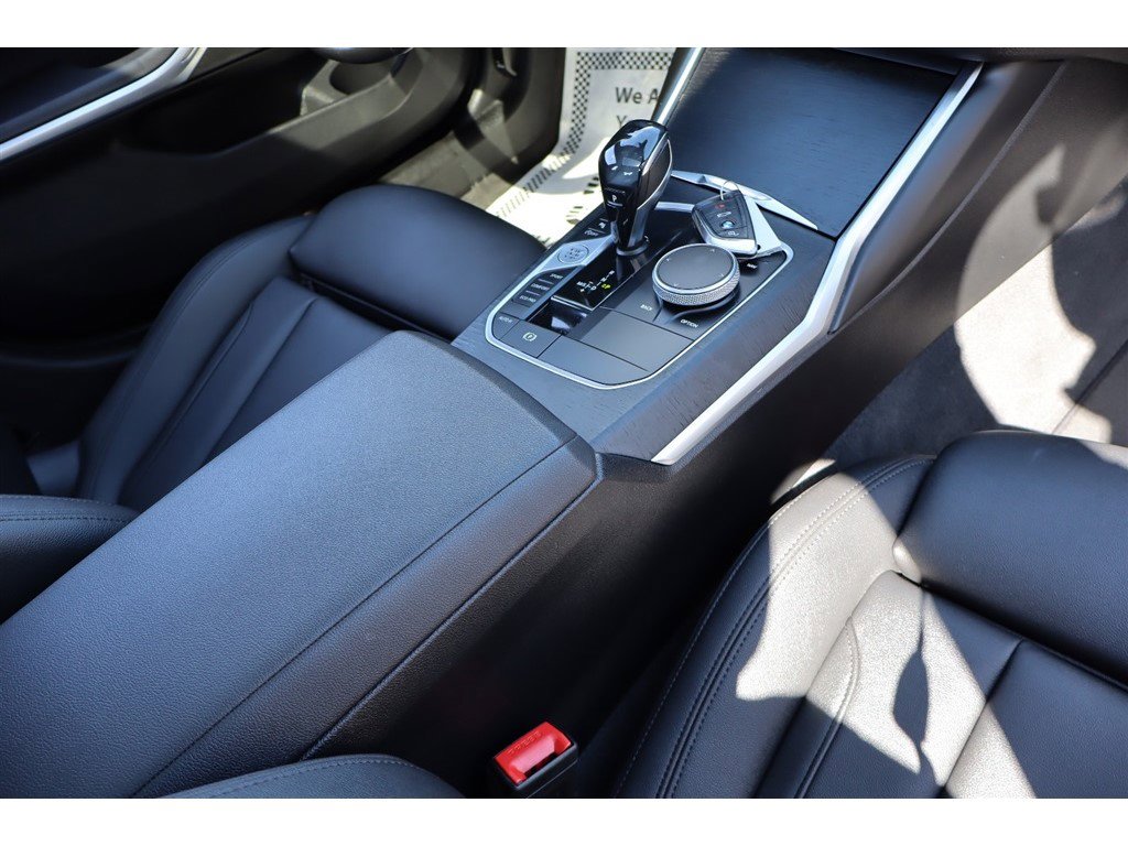 Used 2021 BMW 330i xDrive Sedan AWD/4WD image 17