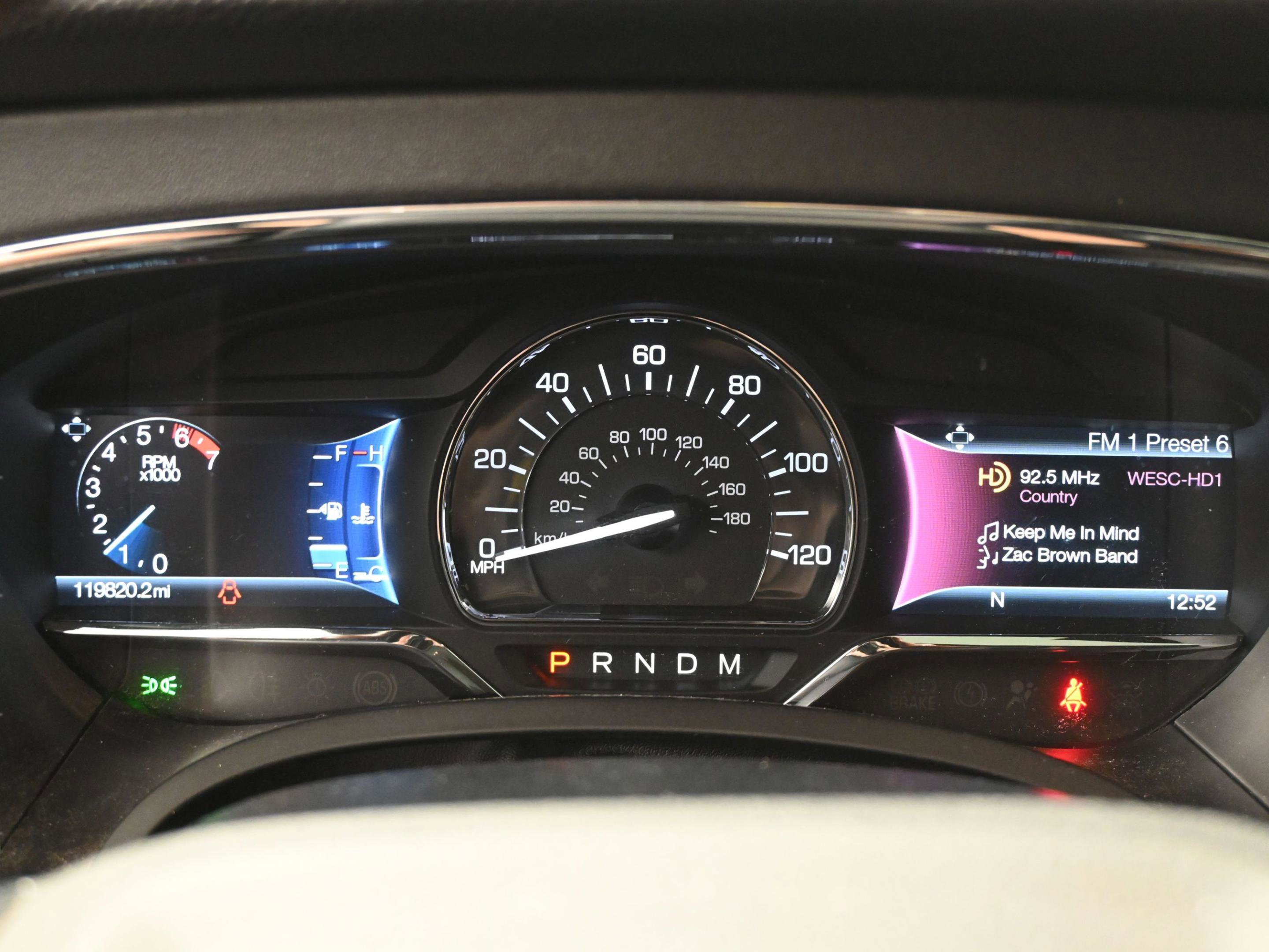Used 2015 Lincoln Navigator 4WD image 26