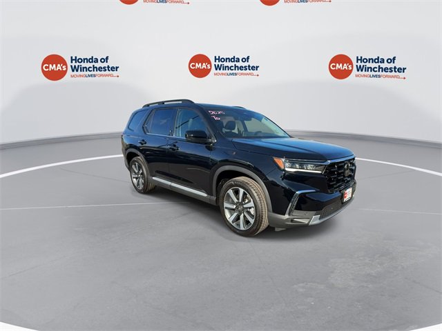 New 2025 Honda Pilot Touring image 2