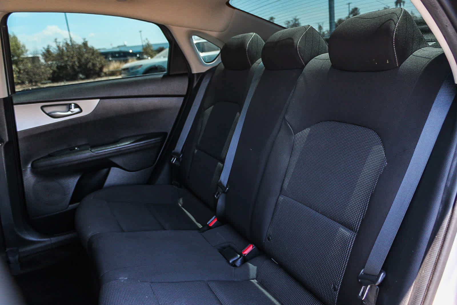 Used 2020 Kia Forte LXS FWD image 18