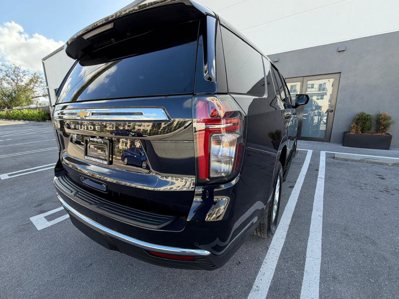 Used 2024 Chevrolet Tahoe LS image 6