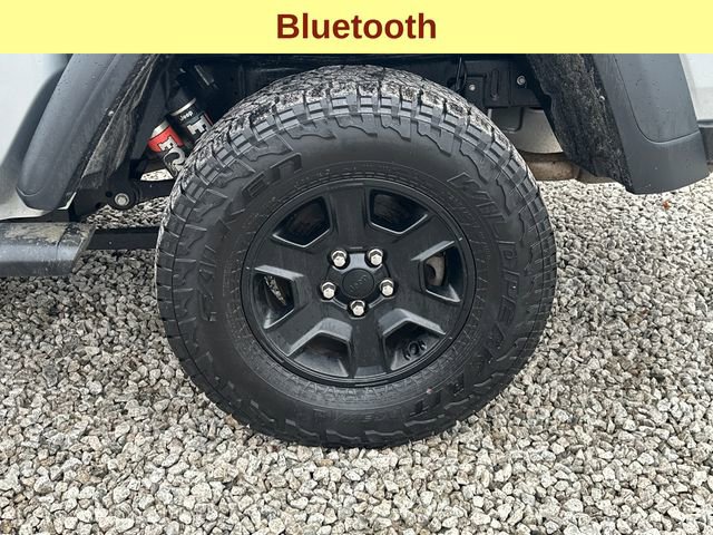 Used 2022 Jeep Gladiator Mojave w/ Cold Weather Group image 9