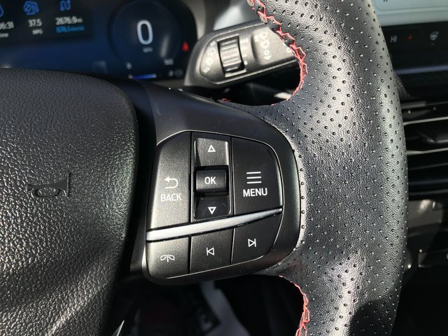 Certified 2025 Ford Escape ST-Line Elite image 9