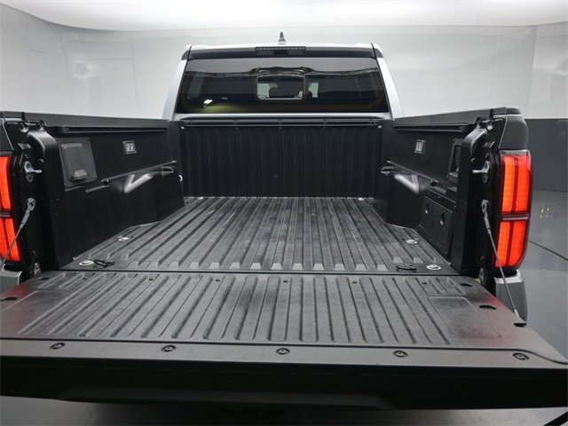 Used 2024 Toyota Tacoma TRD Off-Road image 25