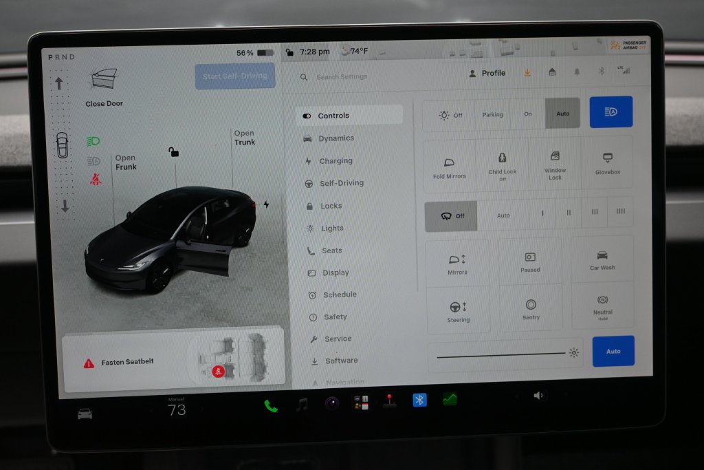 Used 2024 Tesla Model 3 Standard Range RWD image 13