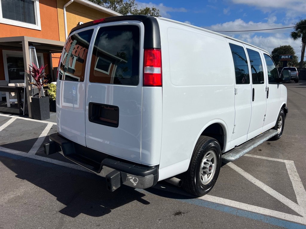 Used 2021 GMC Savana 2500 w/ Driver Convenience Package image 9