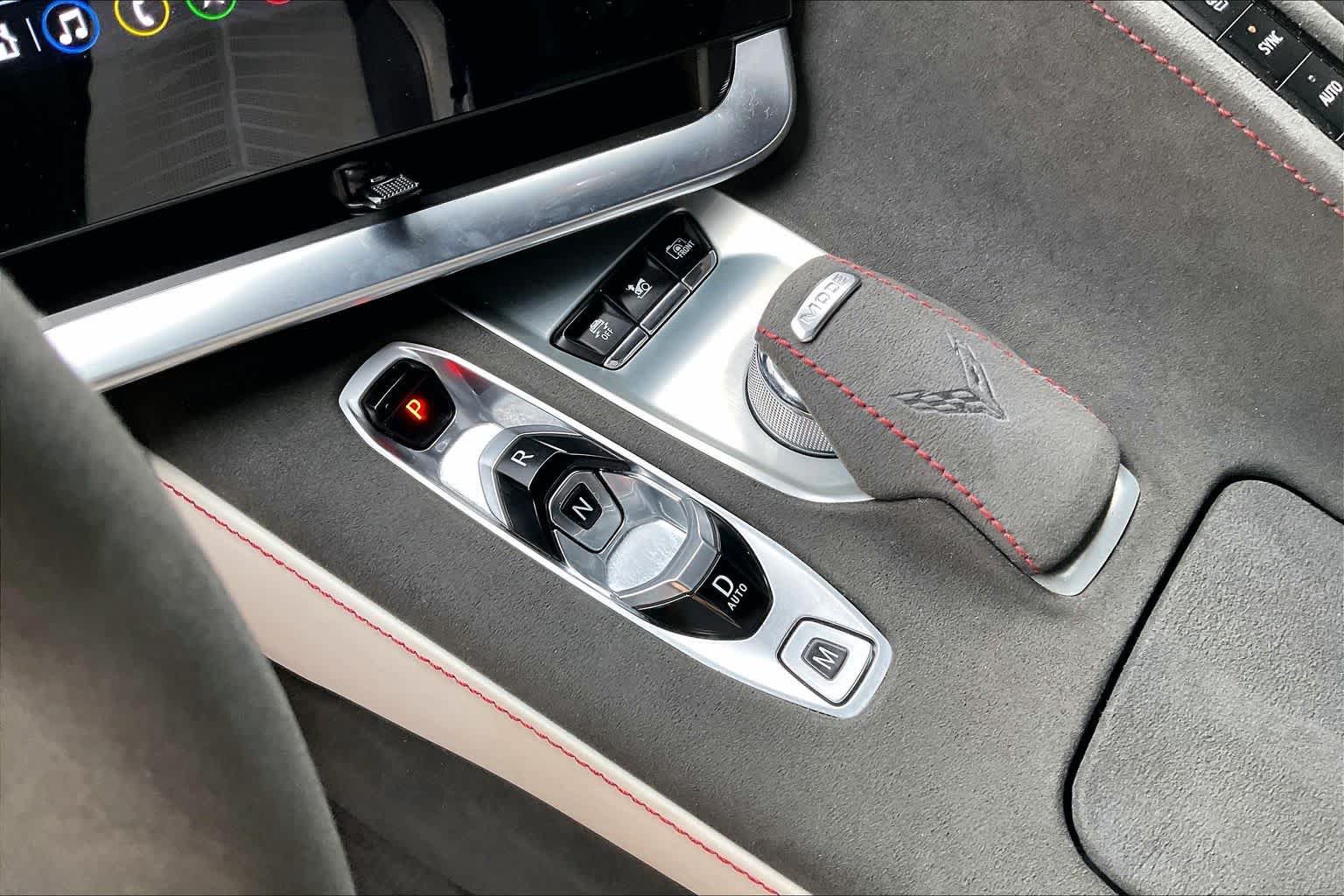 Used 2023 Chevrolet Corvette Stingray Premium Conv w/ Z51 Performance Package RWD image 16