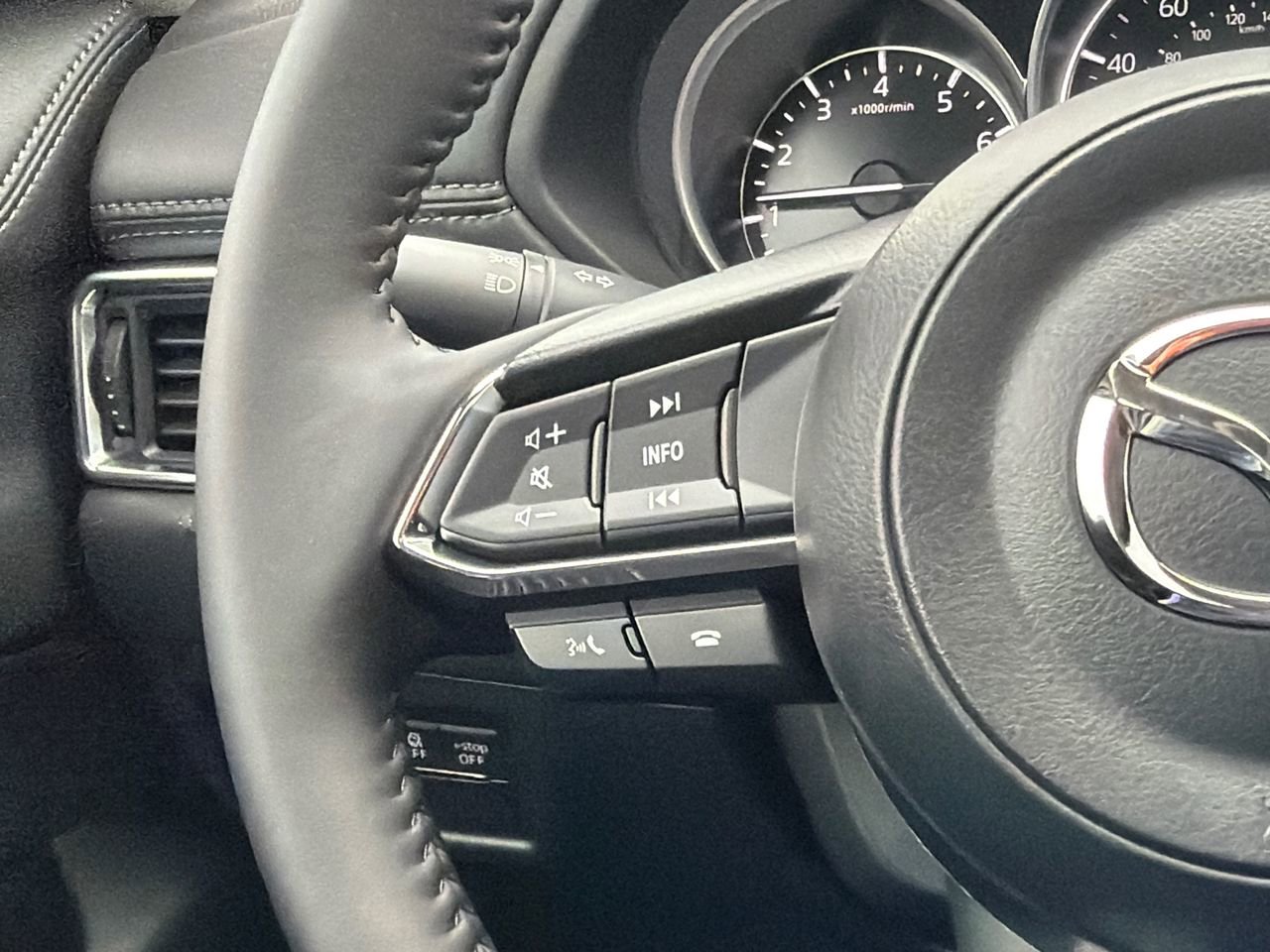 New 2025 MAZDA CX-5 AWD 2.5 S w/ Select Package image 18