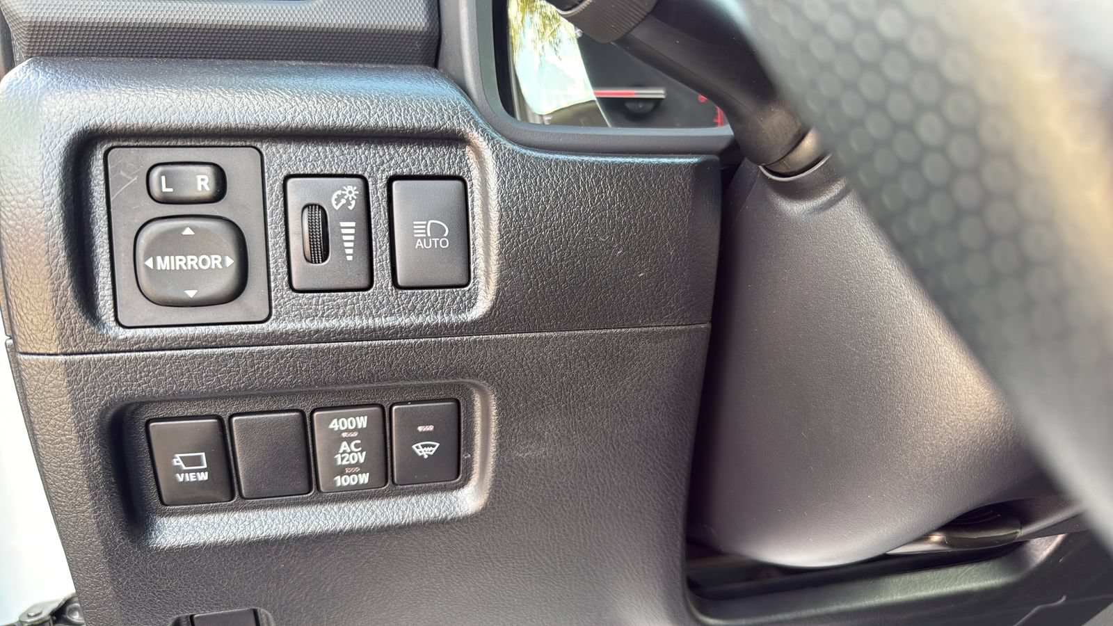 Used 2023 Toyota 4Runner TRD Off-Road Premium w/ Off Road Premium Plus Package AWD/4WD image 17