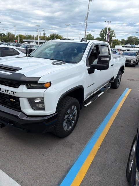 Used 2022 Chevrolet Silverado 2500 Custom w/ Custom Value Package AWD/4WD image 1
