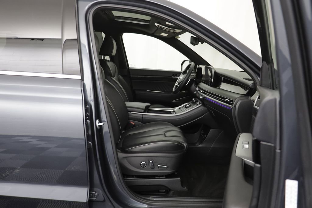 Used 2025 Hyundai Palisade Calligraphy image 20