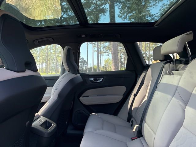 New 2026 Volvo XC60 B5 Plus w/ Protection Package Premier AWD/4WD image 23