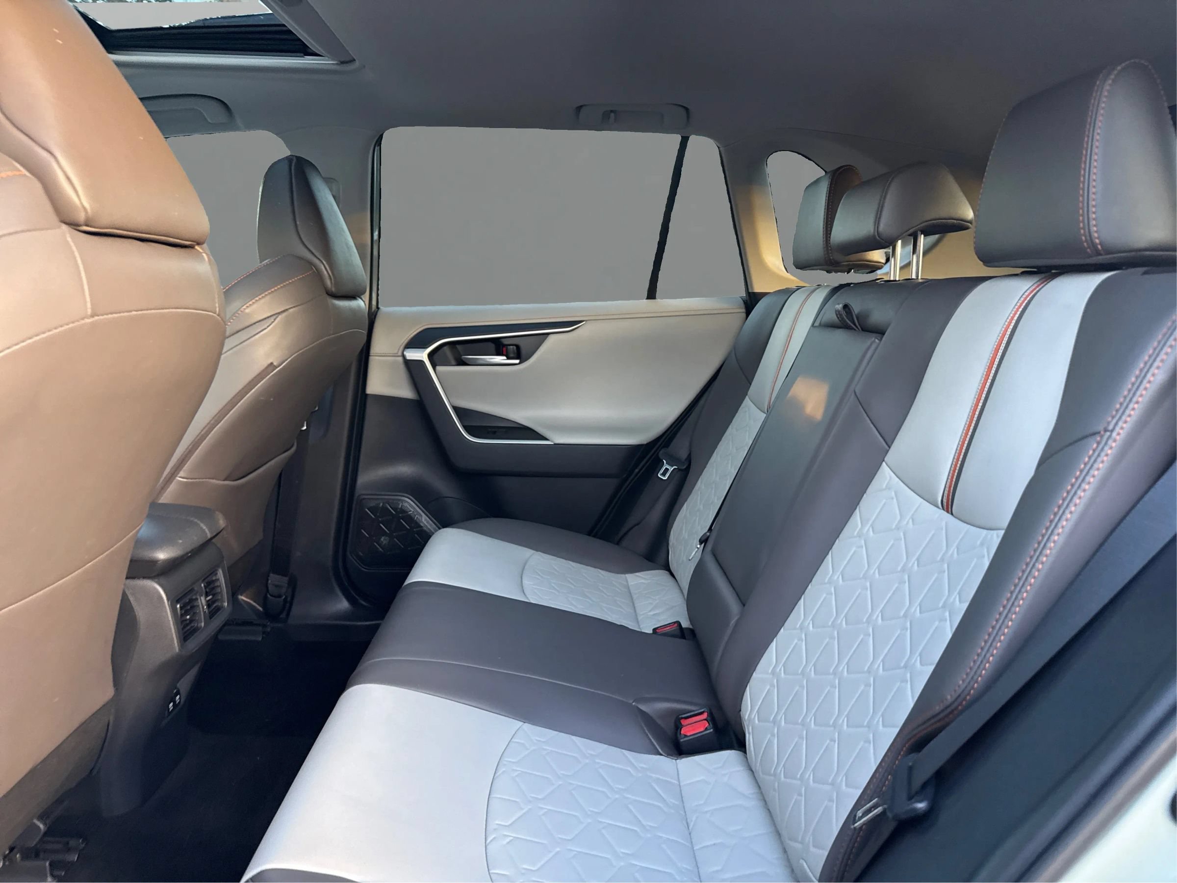 Used 2019 Toyota RAV4 Adventure w/ All Weather Liner Package AWD/4WD image 10