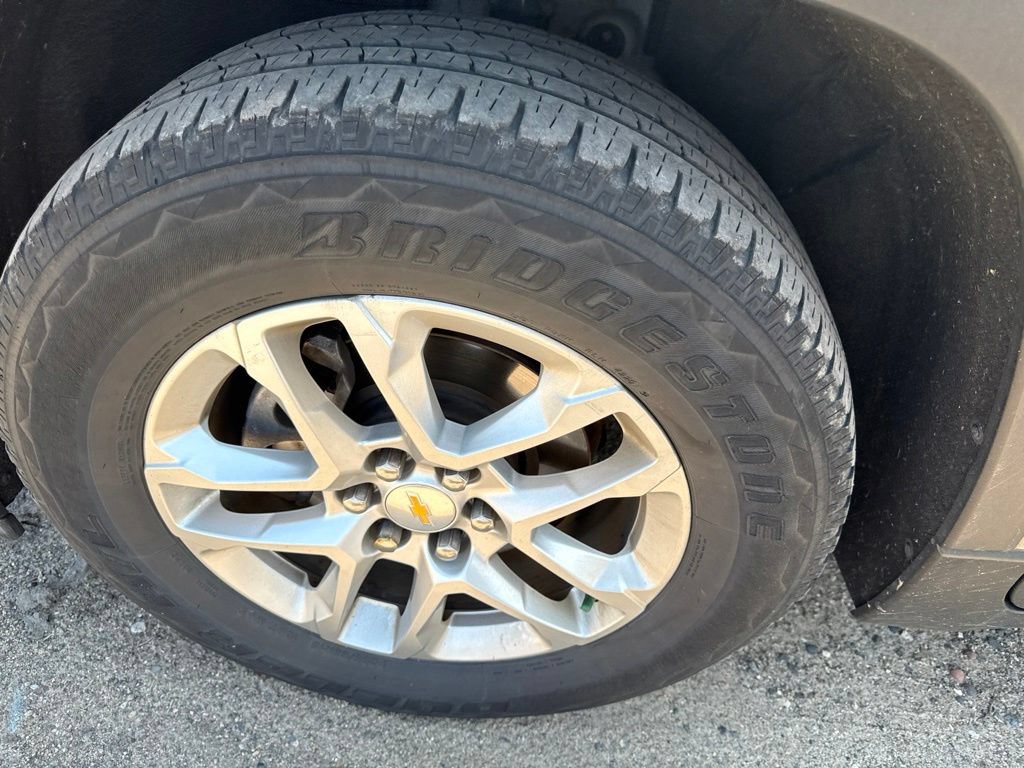 Used 2018 Chevrolet Traverse LS AWD/4WD image 28