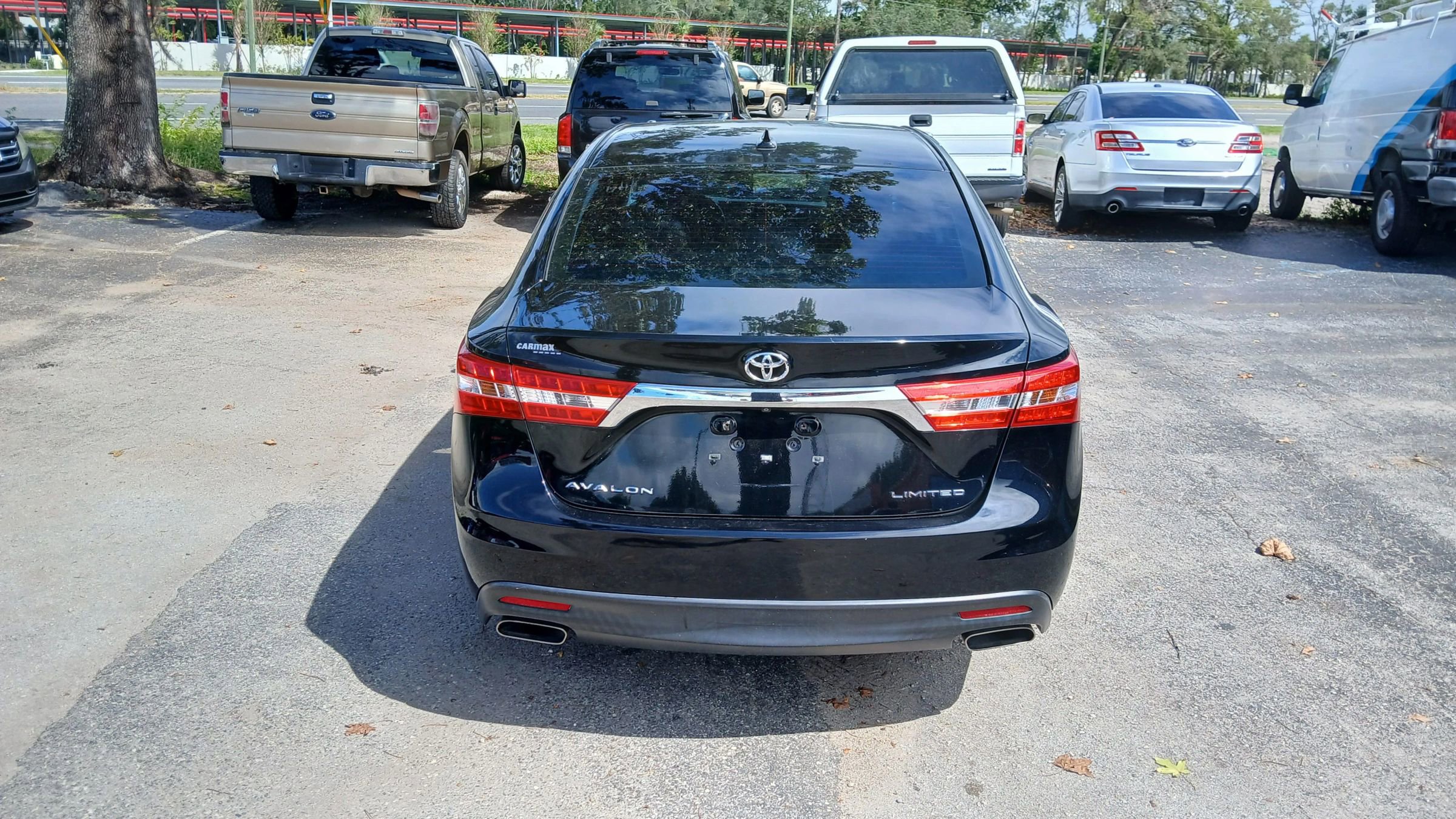 Used 2014 Toyota Avalon Limited image 4