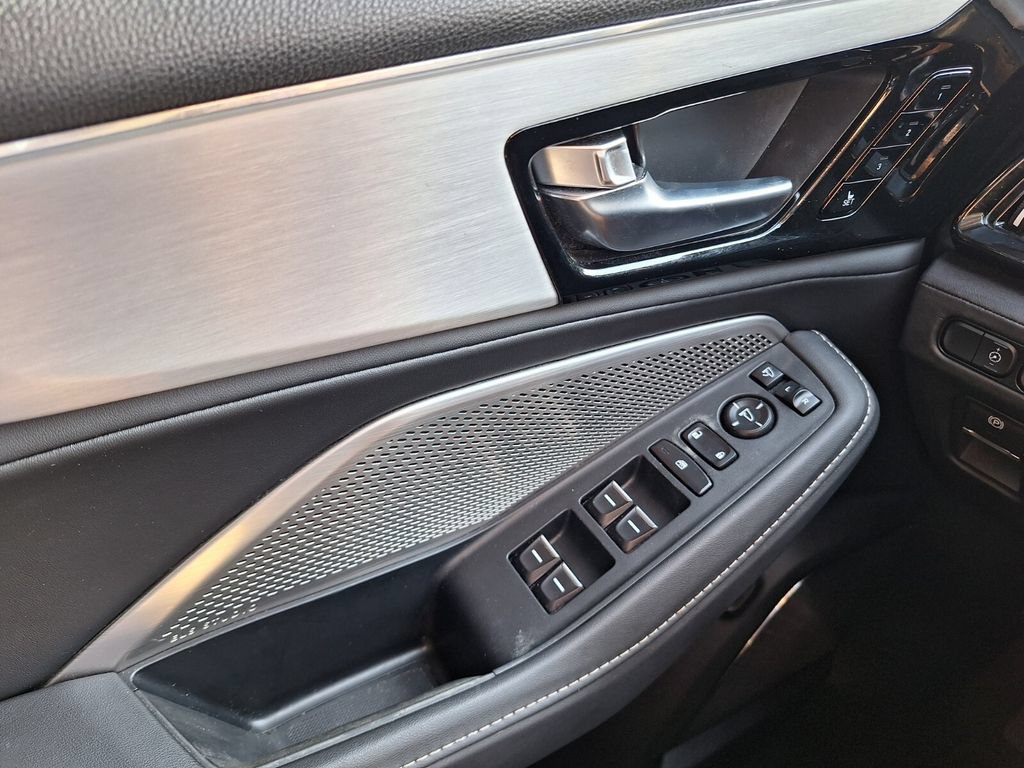 Certified 2024 Acura MDX FWD w/ Technology Package image 19