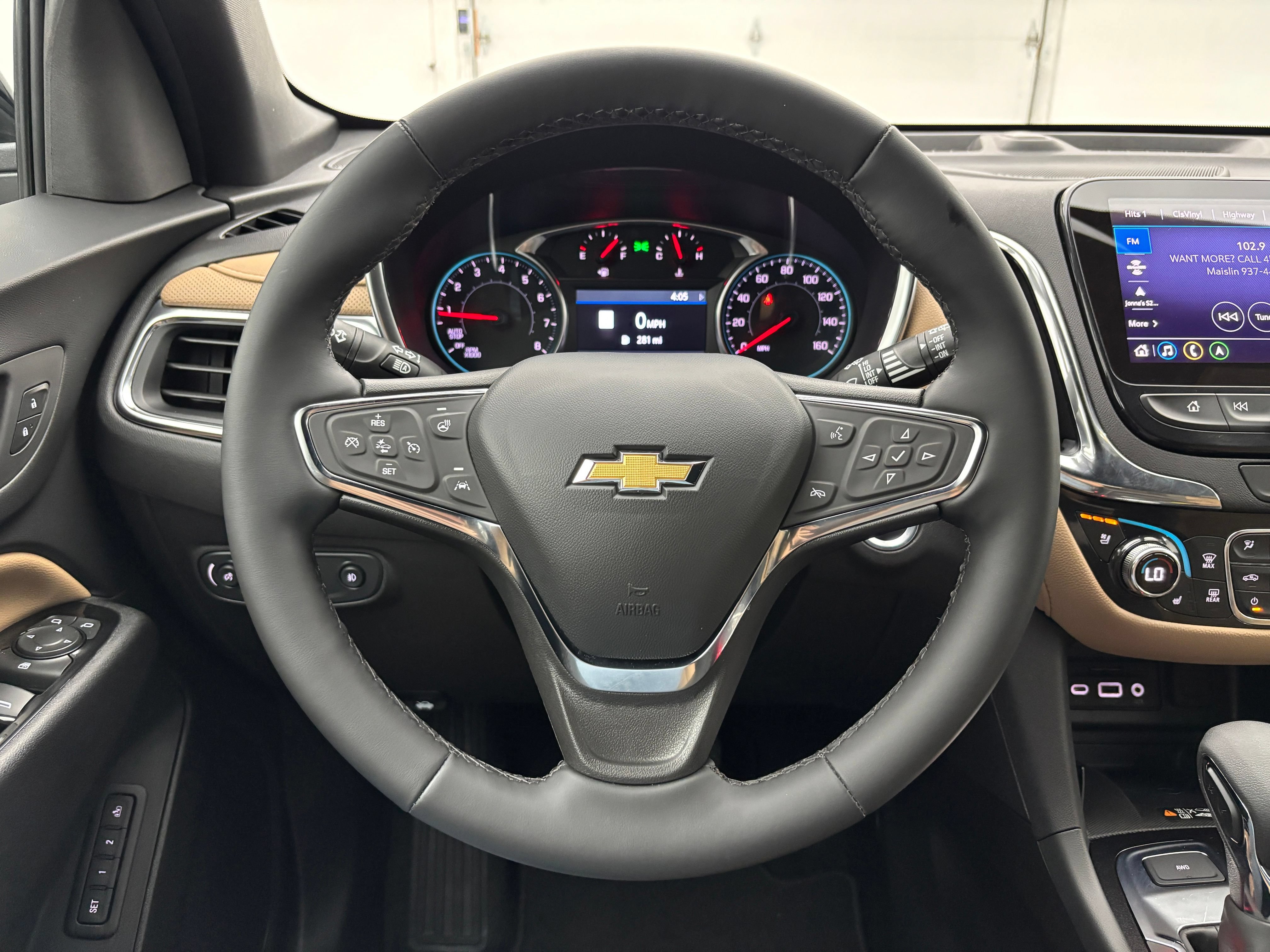 Used 2024 Chevrolet Equinox Premier AWD/4WD image 19