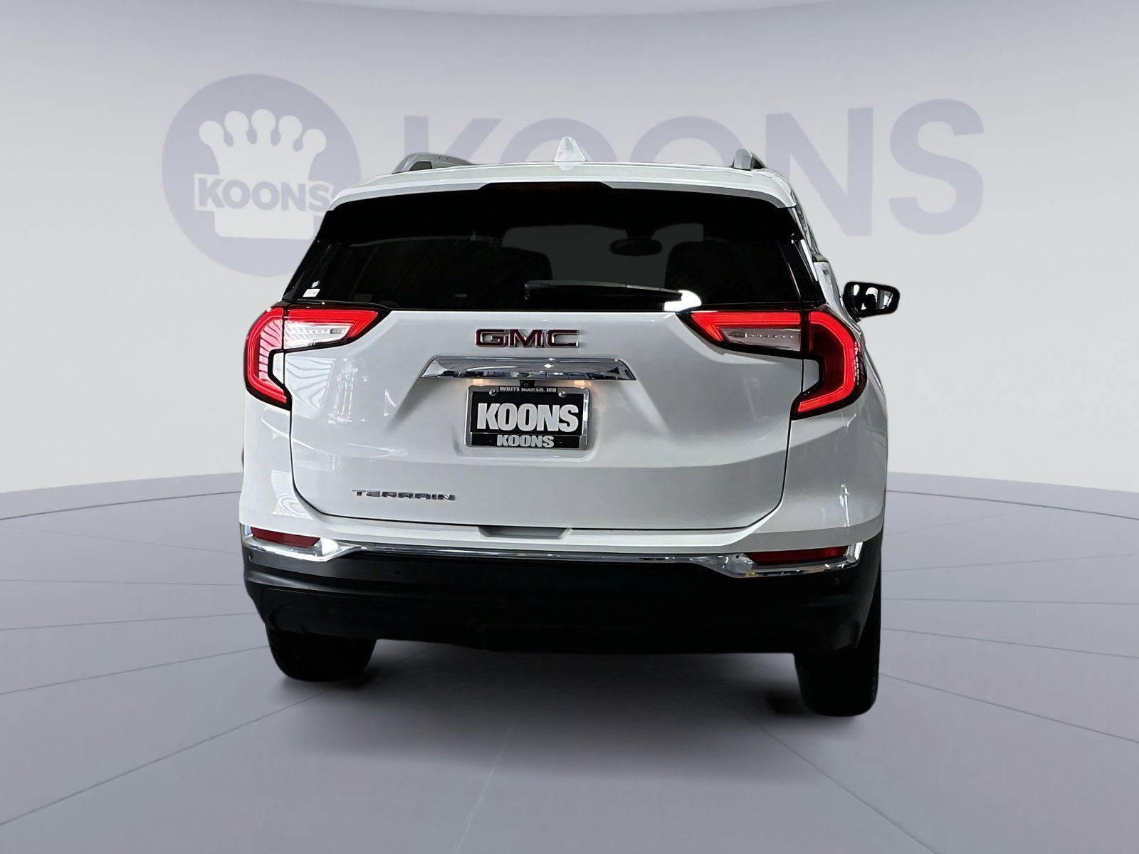 Used 2022 GMC Terrain SLT w/ Tech Package image 15