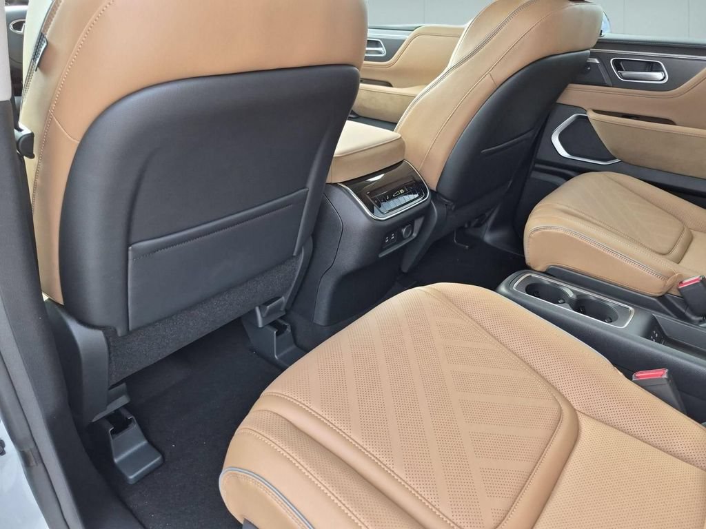 New 2027 INFINITI QX80 Luxe w/ Cargo Package AWD/4WD image 35