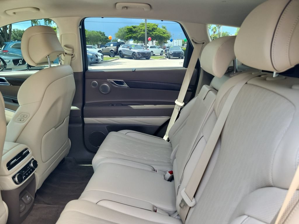 Certified 2024 Genesis GV80 2.5T w/ Prestige Package AWD/4WD image 12