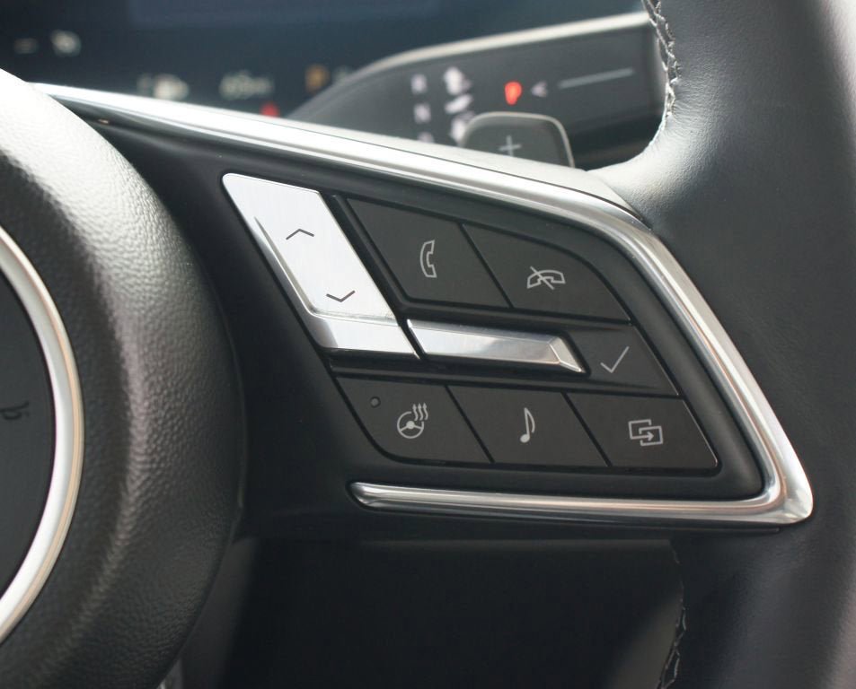 Used 2024 Buick Envision Avenir image 12
