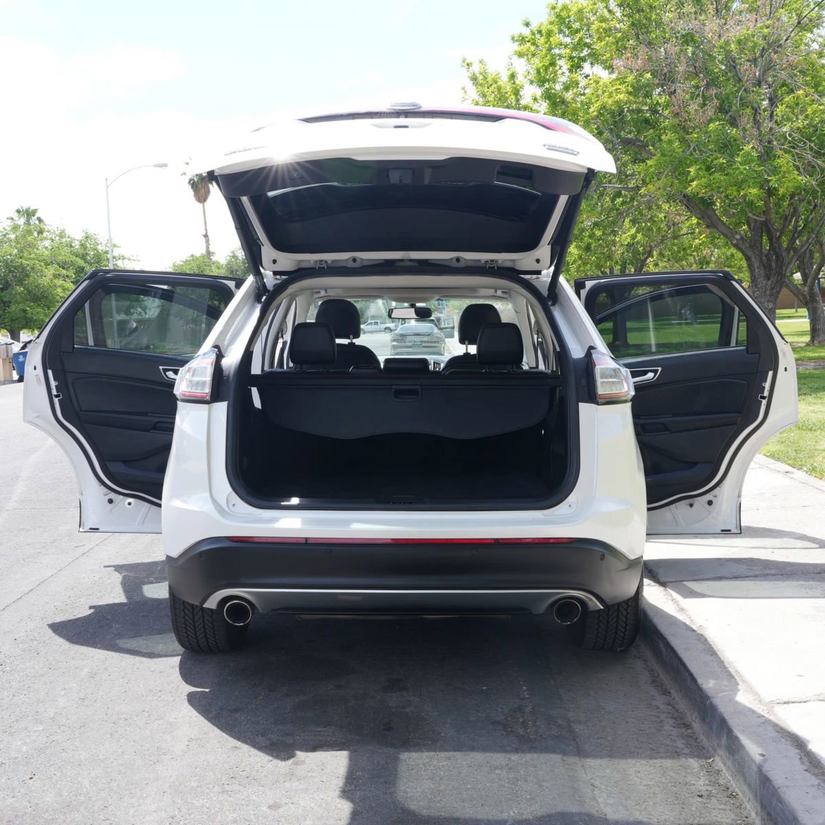 Used 2015 Ford Edge SEL w/ Equipment Group 201A FWD image 9