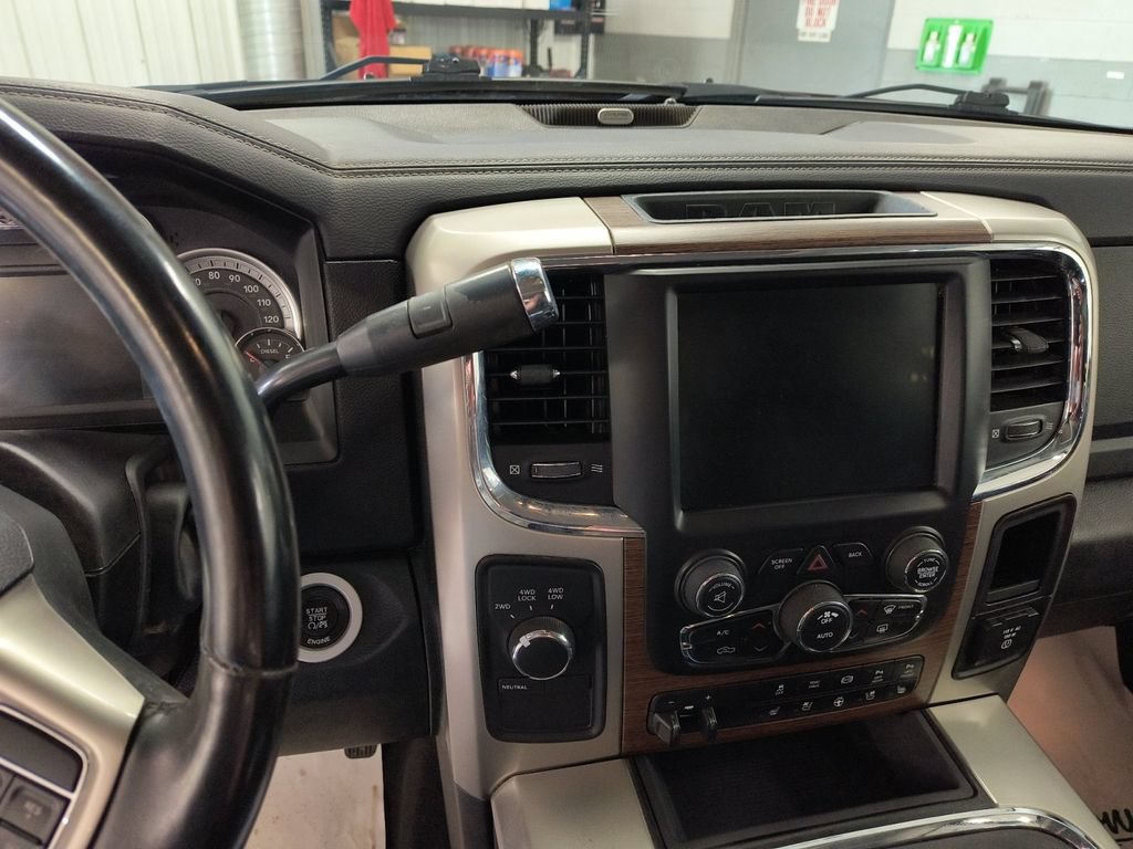 Used 2016 RAM 3500 Laramie w/ Cold Weather Group AWD/4WD image 15