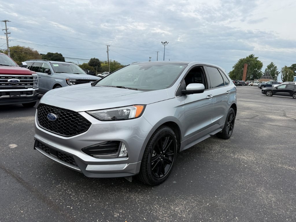 Used 2023 Ford Edge ST-Line AWD/4WD image 3