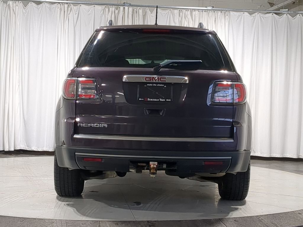 Used 2015 GMC Acadia SLE image 16