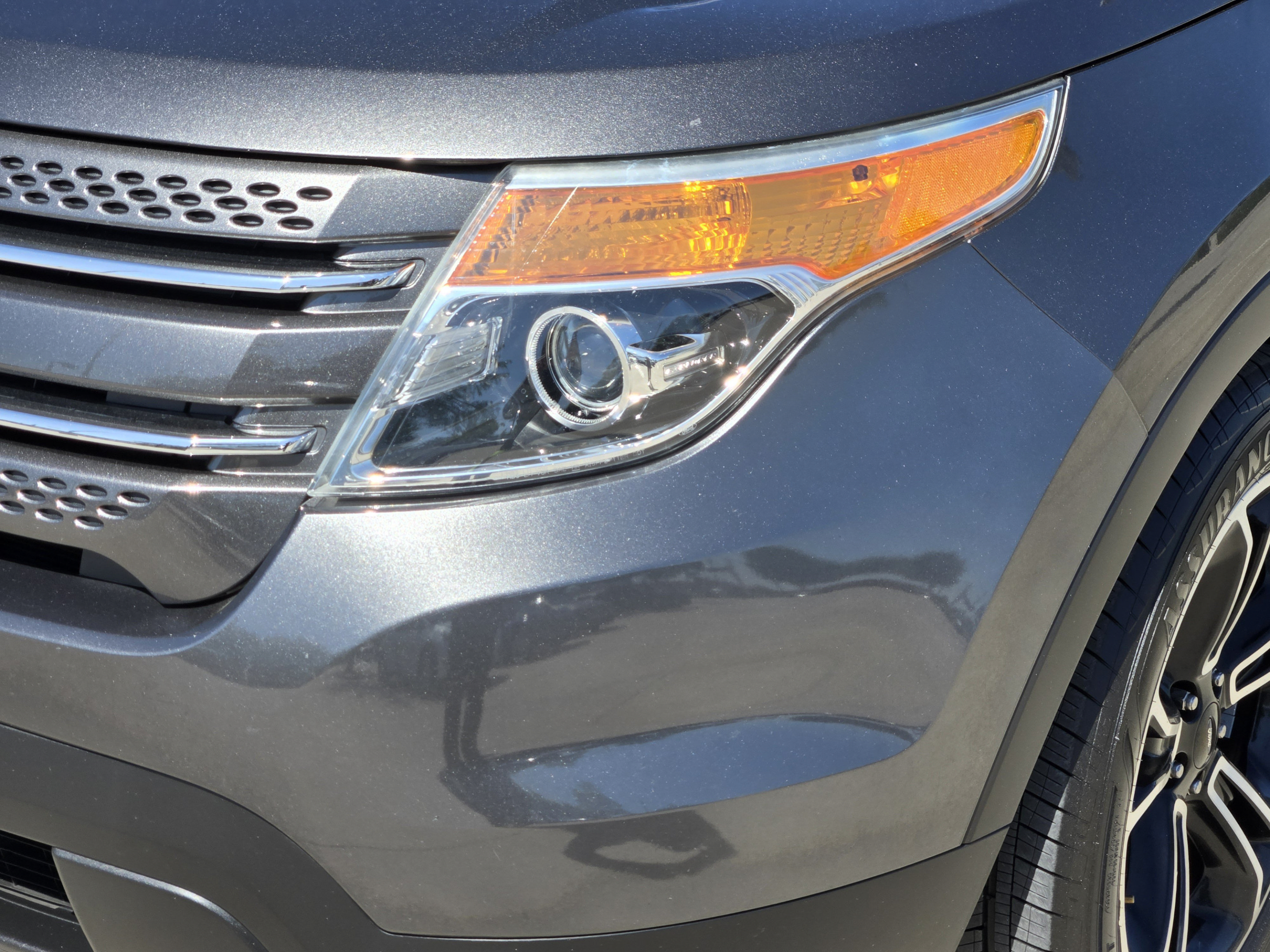 Used 2015 Ford Explorer Limited w/ Equipment Group 301A FWD image 39