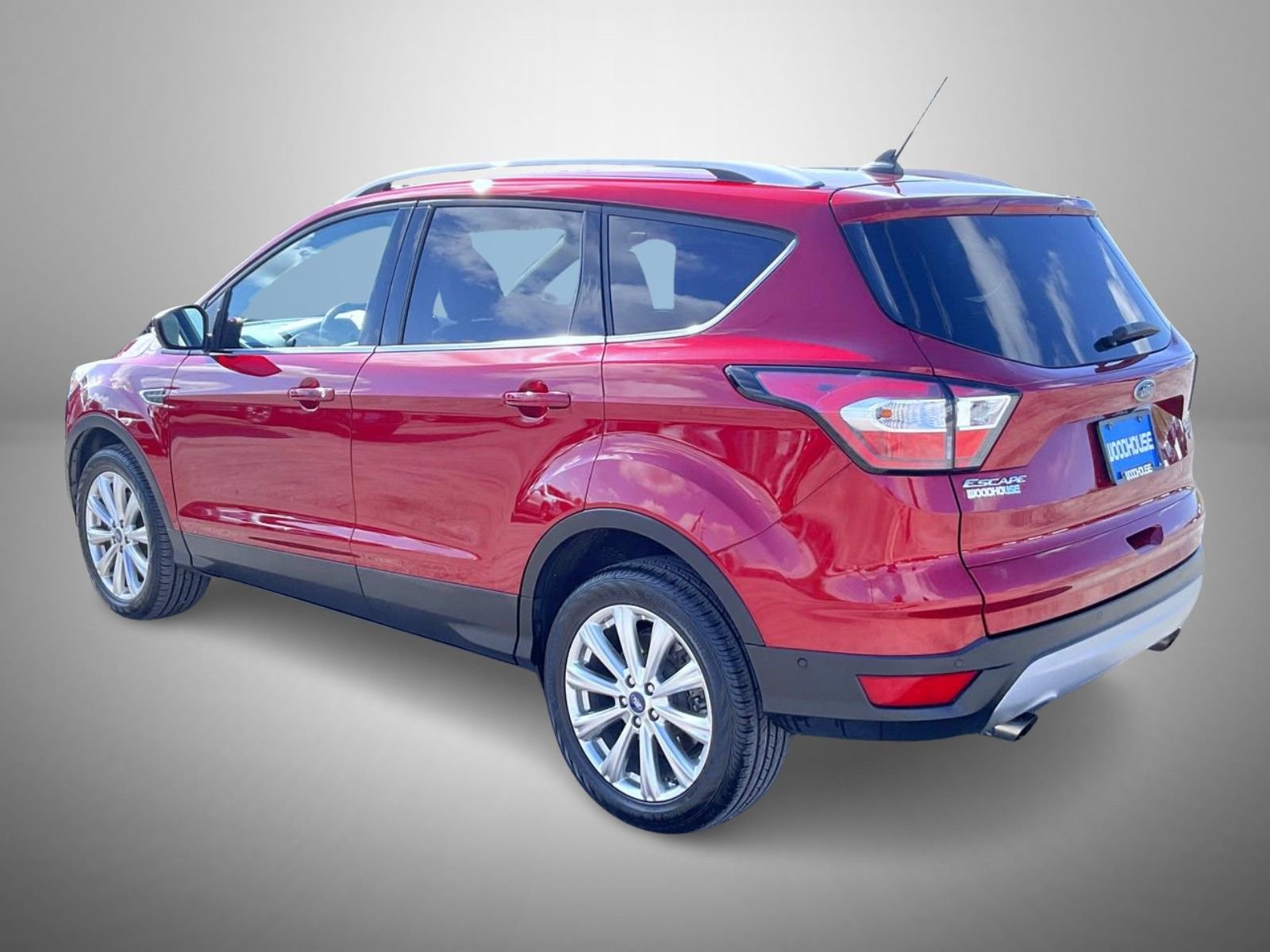 Used 2018 Ford Escape Titanium w/ Ford Safe & Smart Package AWD/4WD image 7