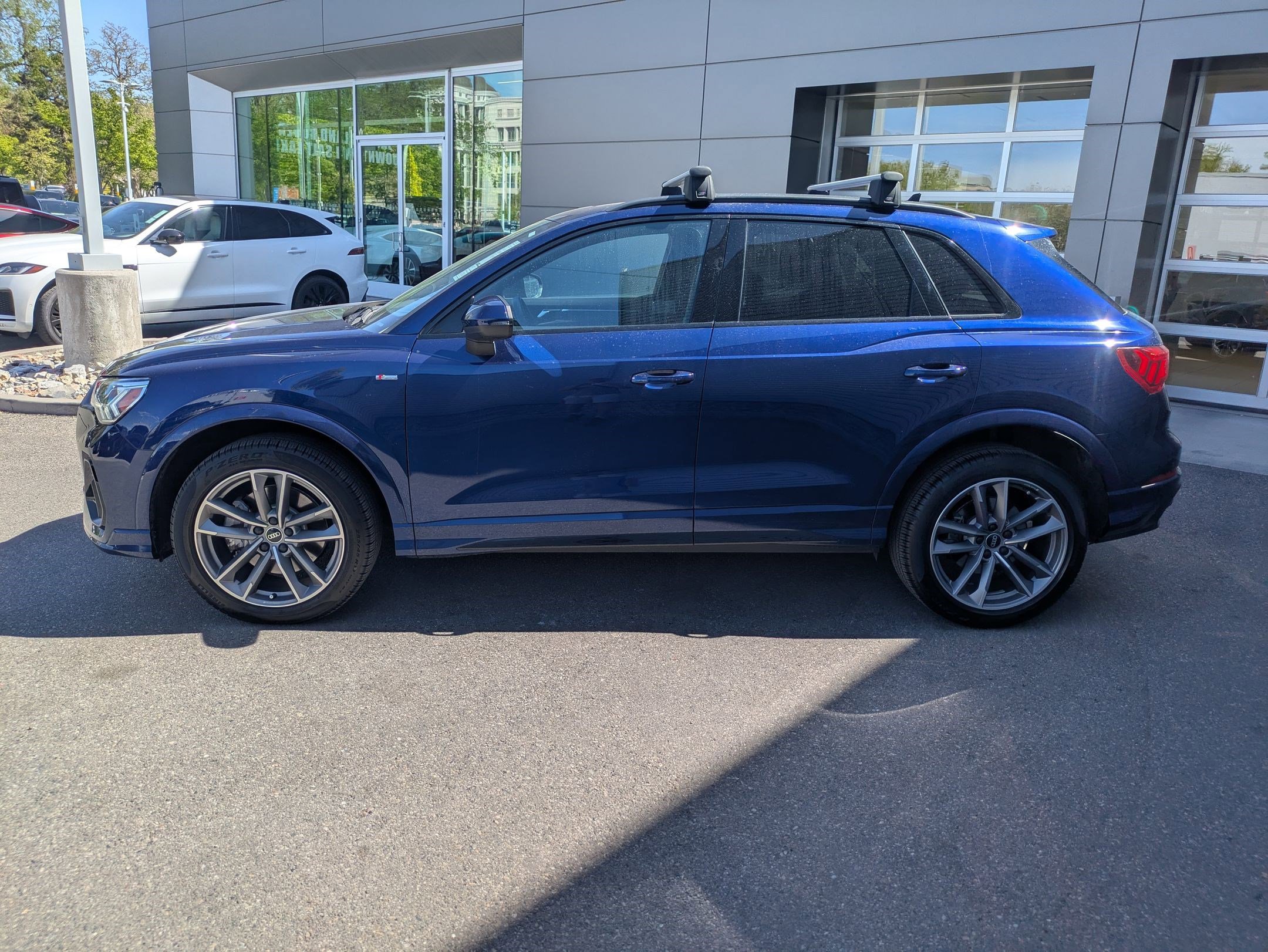 Used 2024 Audi Q3 2.0T Premium Plus w/ Premium Plus Package AWD/4WD image 7