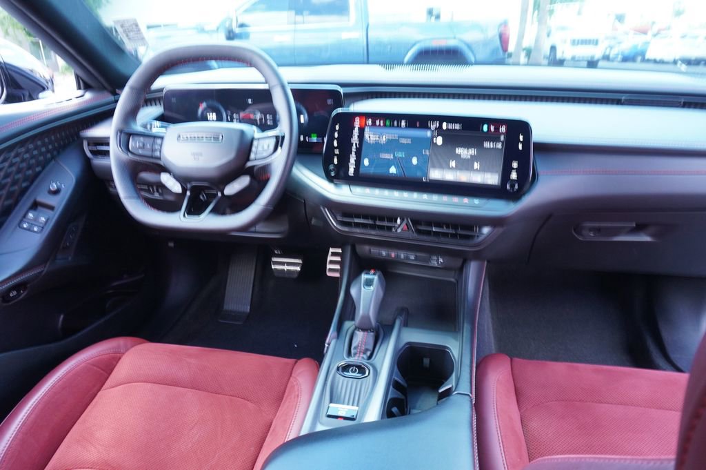 Used 2025 Dodge Charger R/T Scat Pack w/ Track Pack image 11