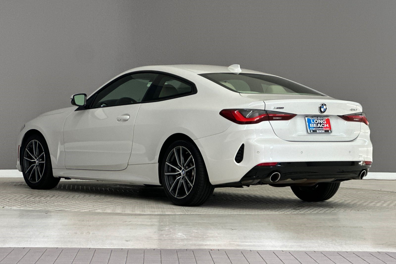 Certified 2022 BMW 430i xDrive Coupe w/ Convenience Package AWD/4WD image 3