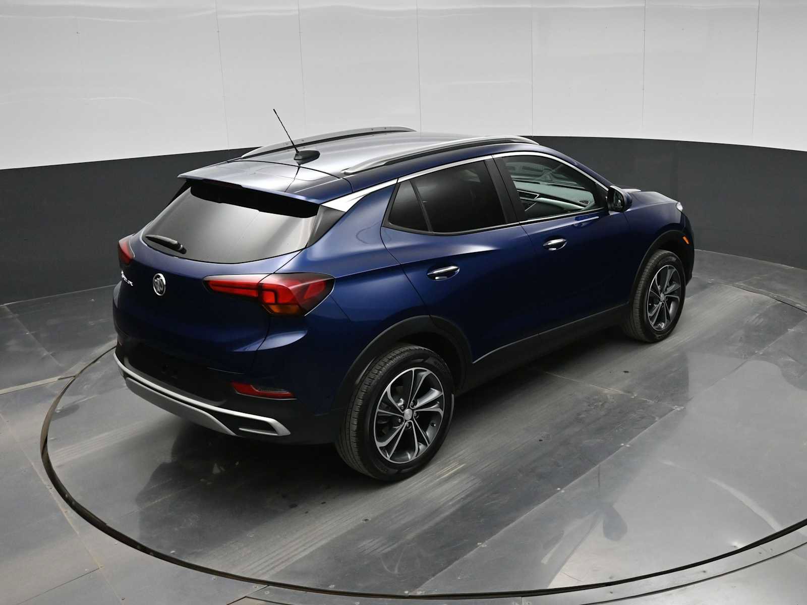 Used 2022 Buick Encore GX Select AWD/4WD image 28