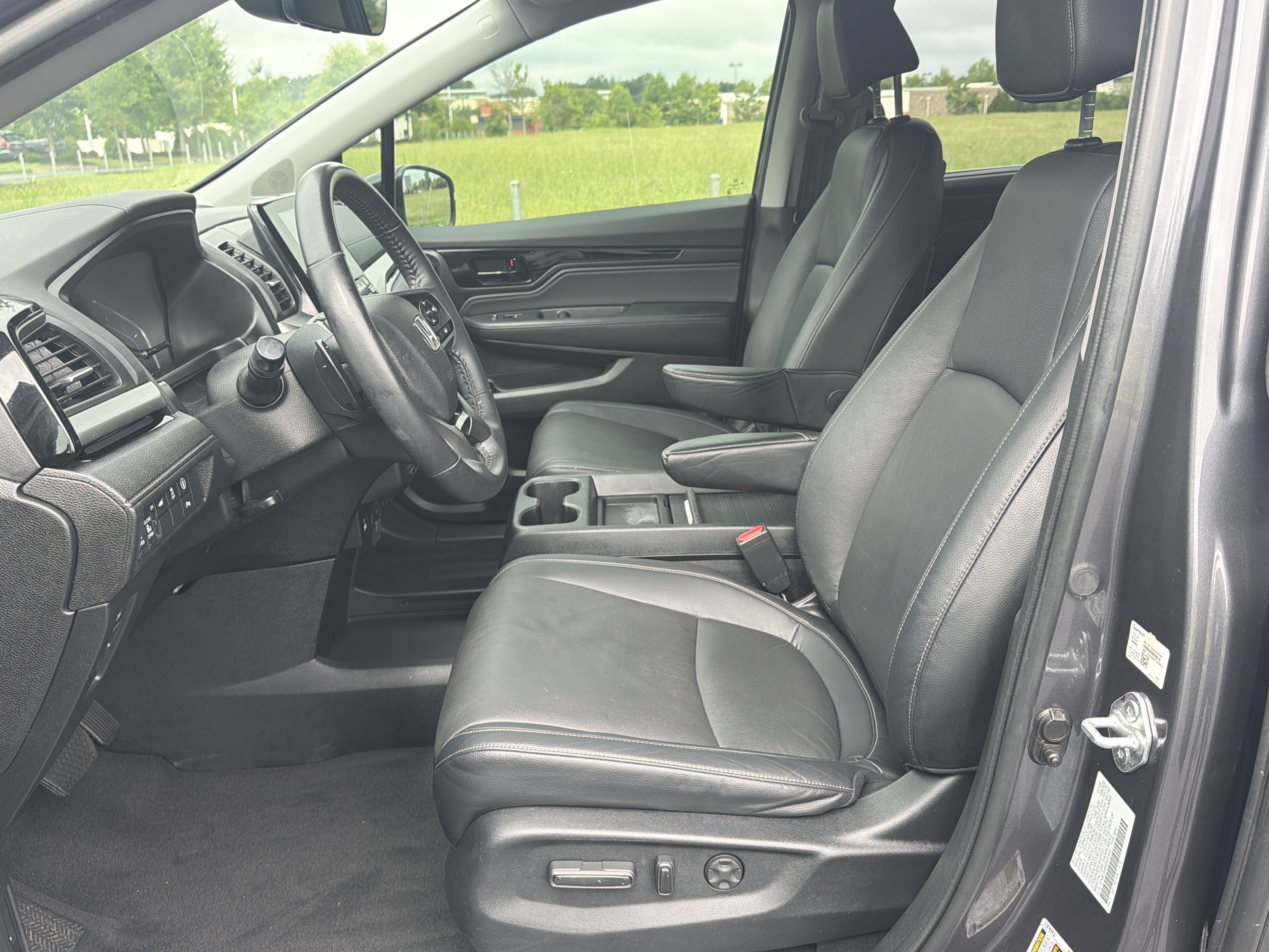 Used 2023 Honda Odyssey Touring image 23