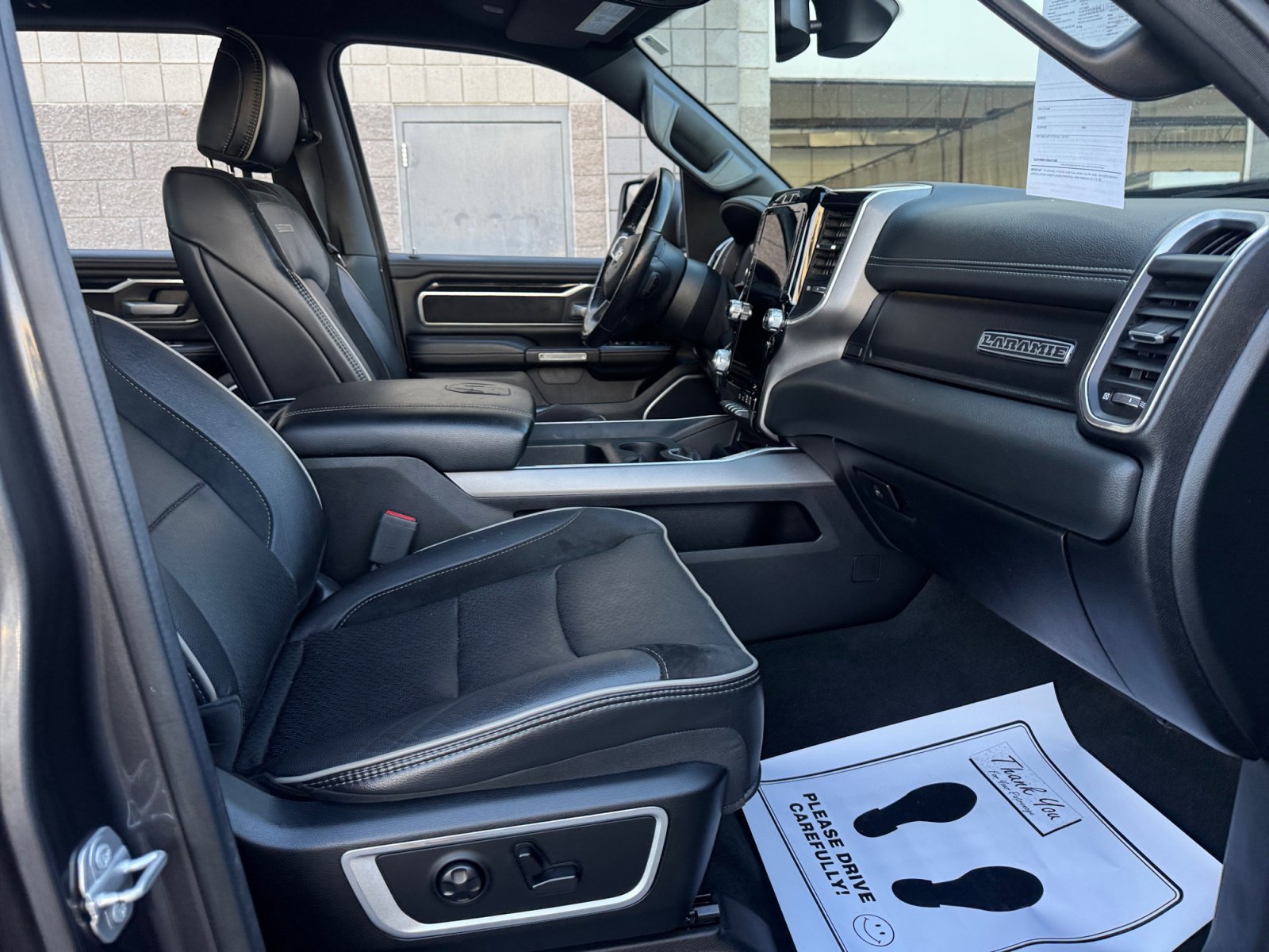 Used 2020 RAM 1500 Laramie image 19