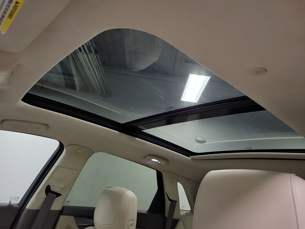Used 2017 Cadillac XT5 Luxury image 15
