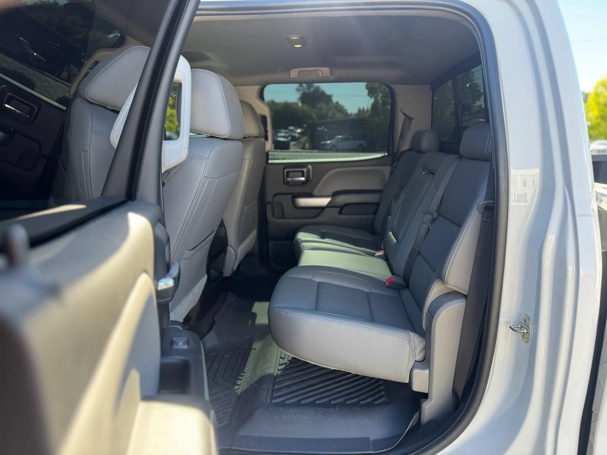Used 2018 Chevrolet Silverado 2500 LTZ w/ Duramax Plus Package AWD/4WD image 25