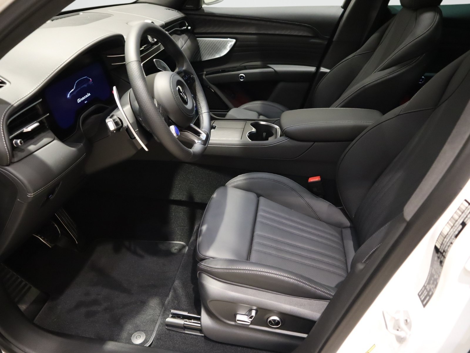 New 2026 Maserati Grecale Modena AWD/4WD image 23