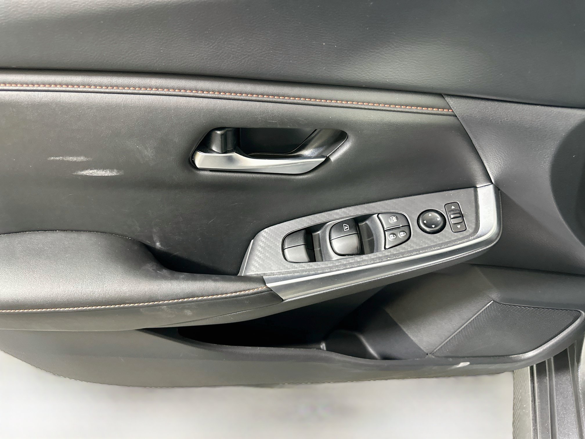 Used 2025 Nissan Sentra SR FWD image 15