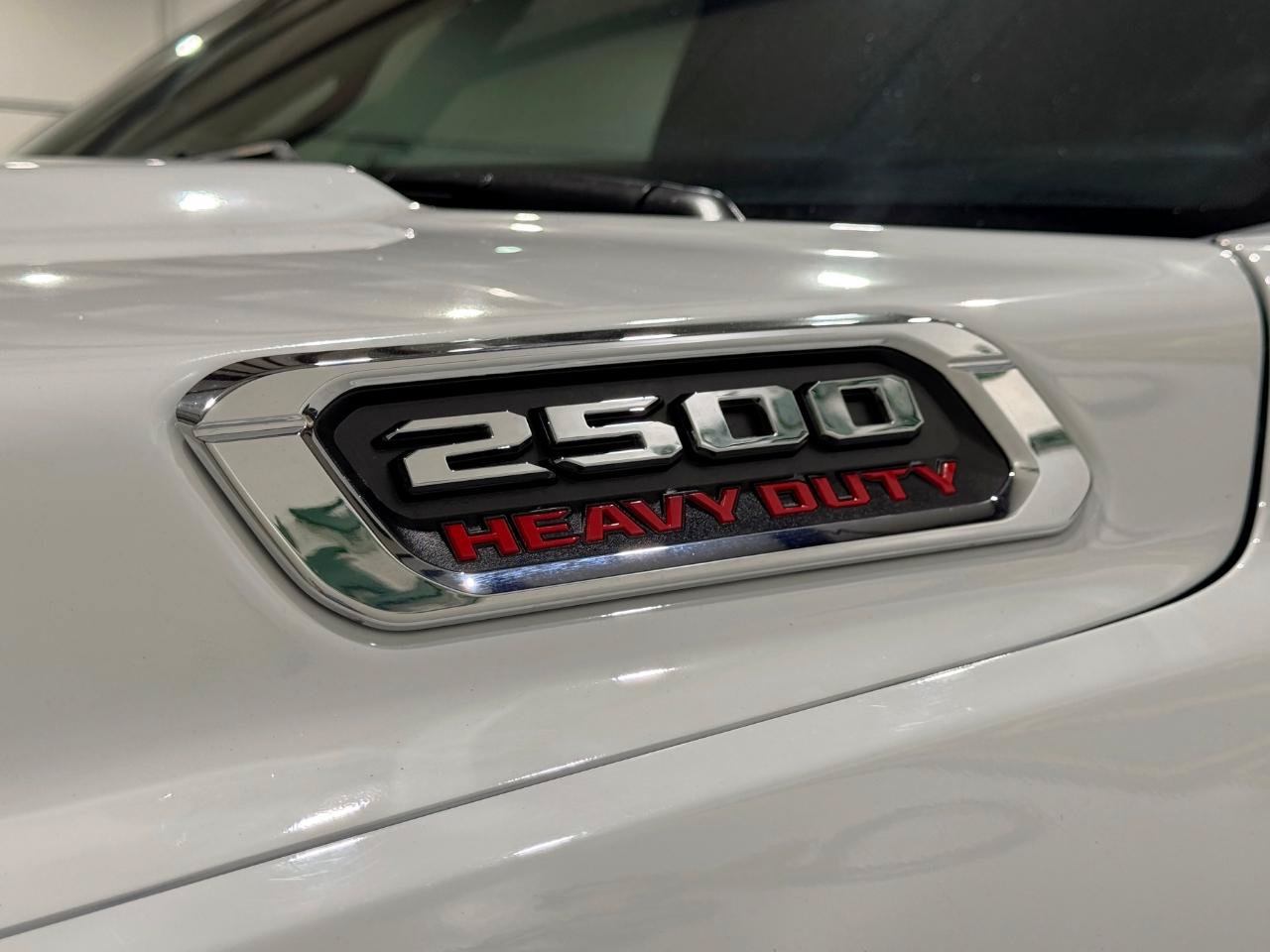 Used 2022 RAM 2500 Tradesman w/ Chrome Appearance Group AWD/4WD image 48