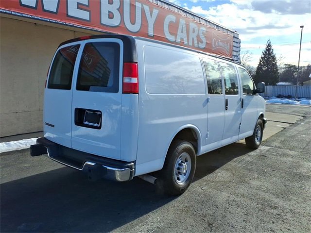 Used 2022 Chevrolet Express 2500 w/ Driver Convenience Package image 5