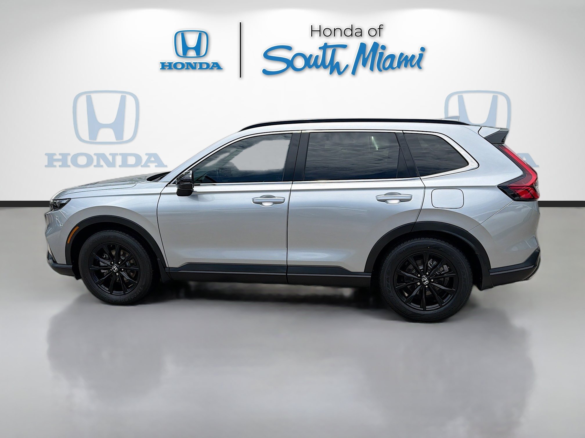 Used 2023 Honda CR-V Sport image 4