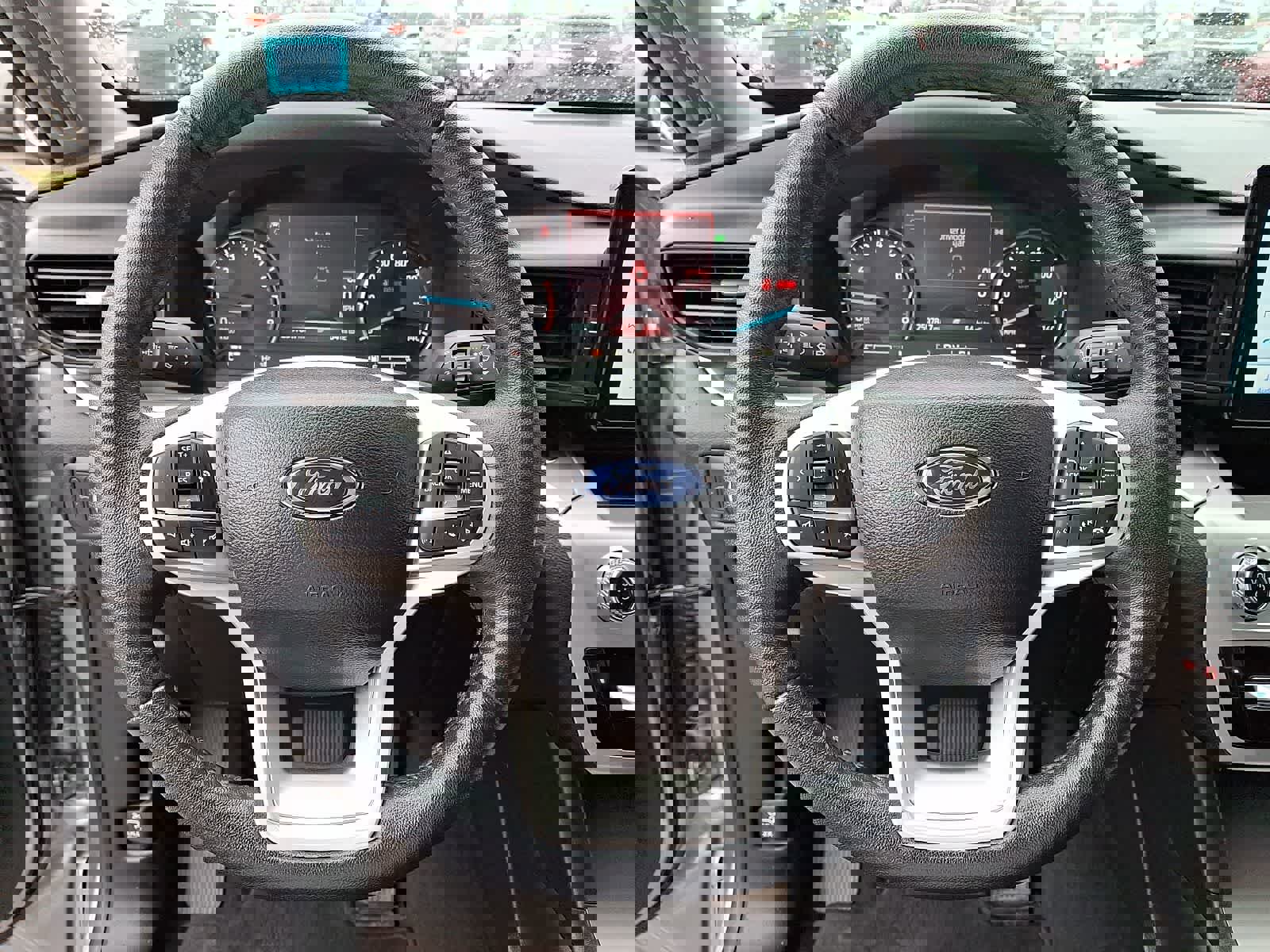 Used 2022 Ford Explorer XLT image 19