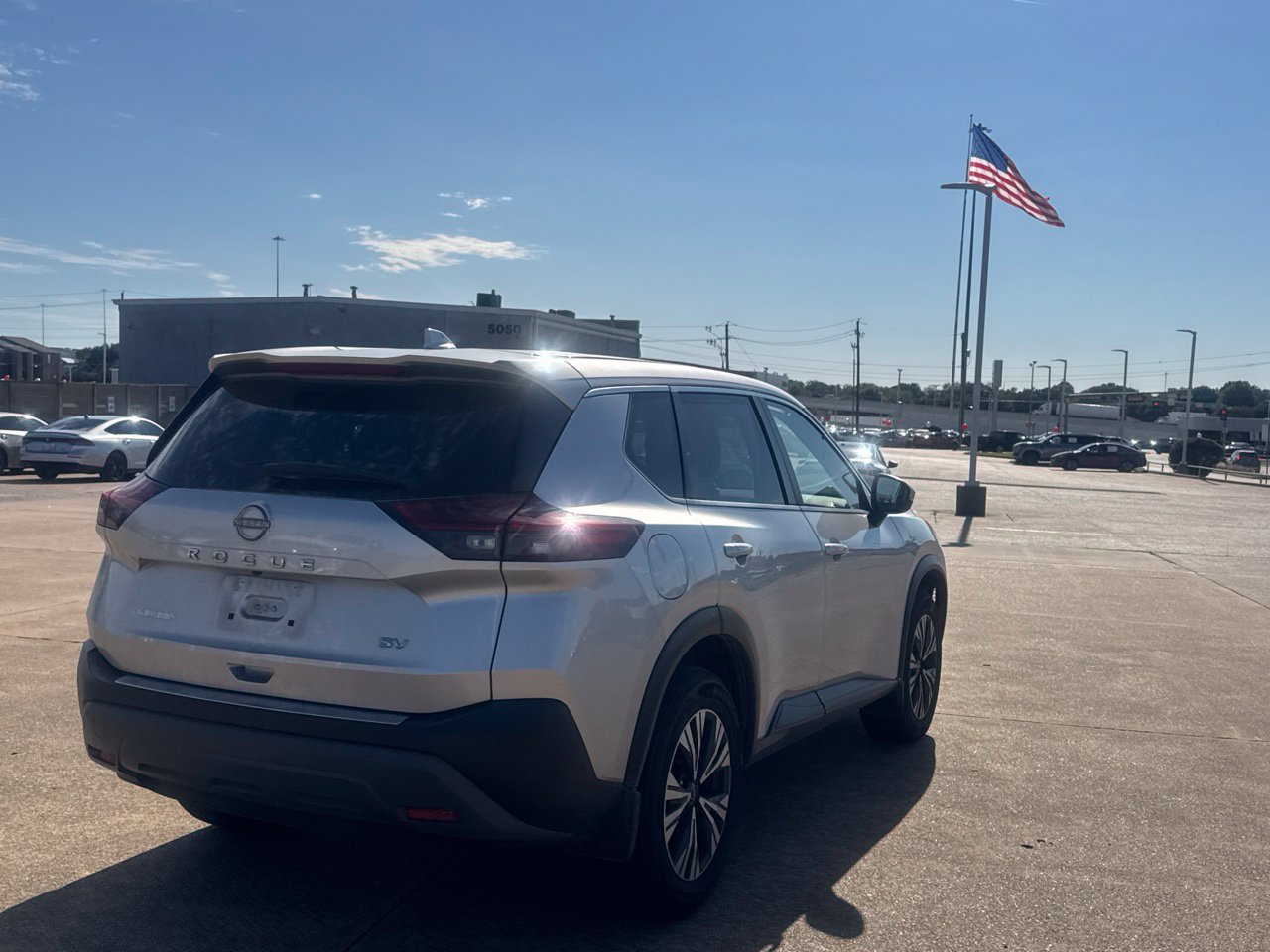 Certified 2023 Nissan Rogue SV FWD image 25